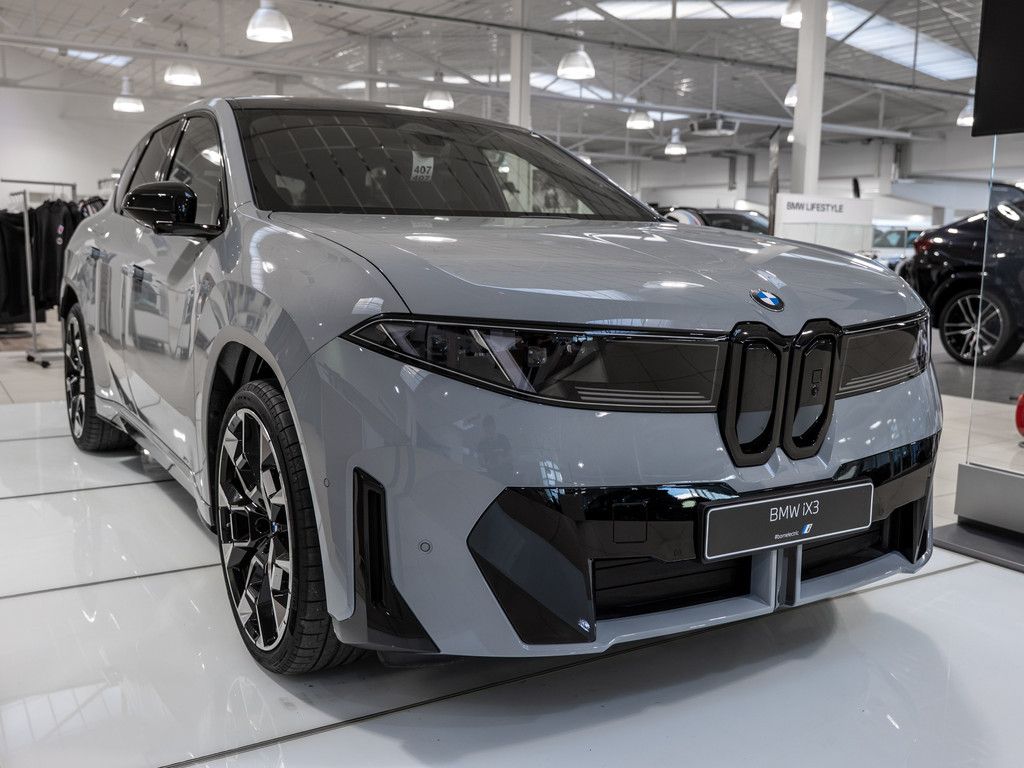BMW iX3
