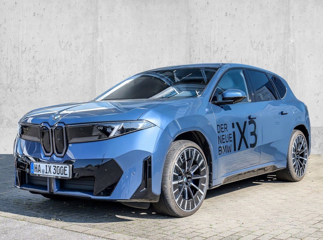 BMW iX3