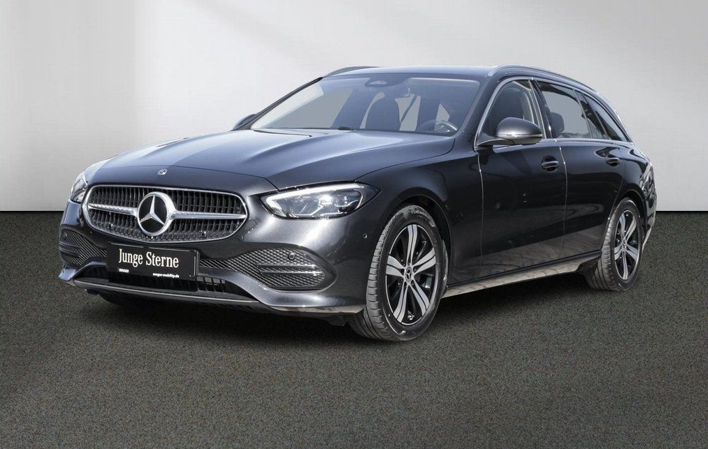 Mercedes-Benz C trieda Sedan
