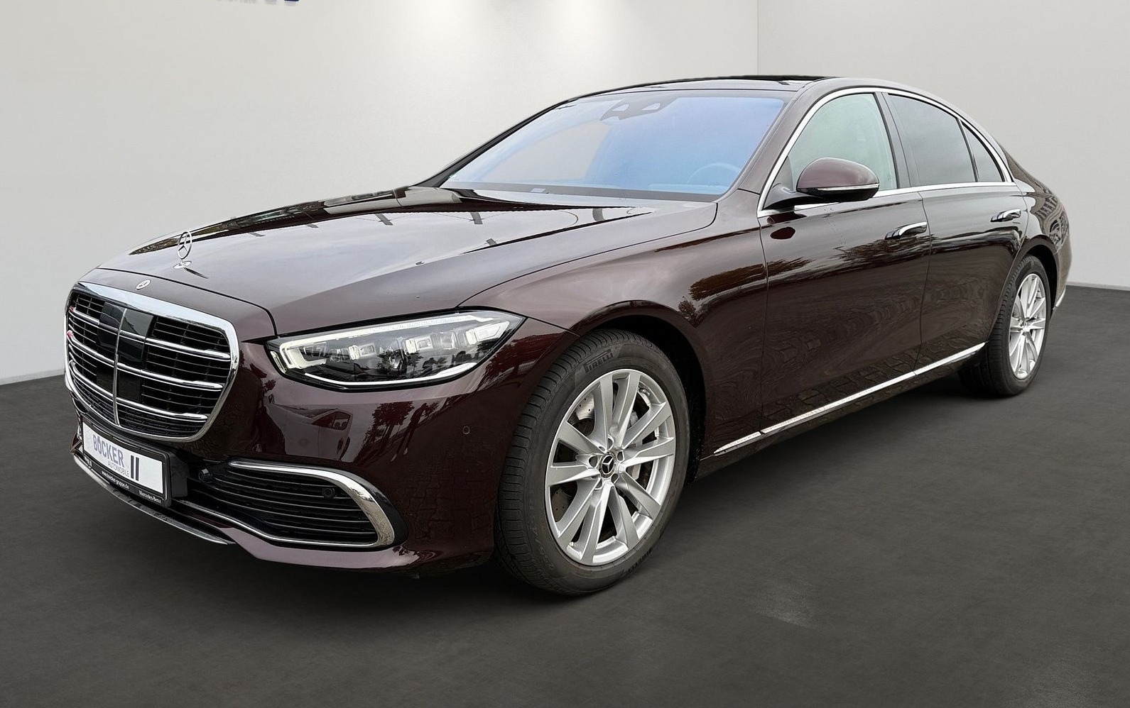 Mercedes-Benz S trieda Sedan