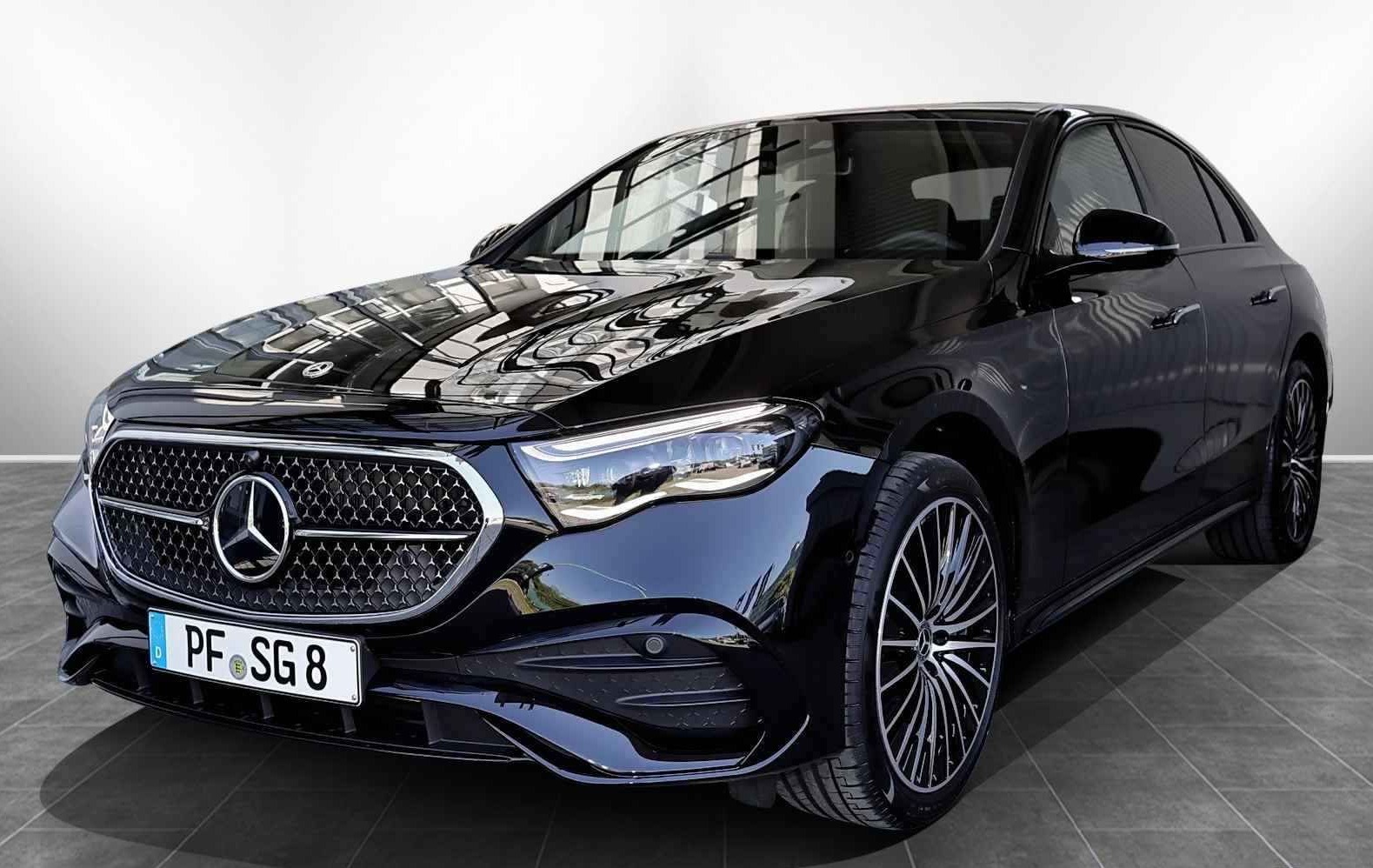 Mercedes-Benz E trieda Sedan