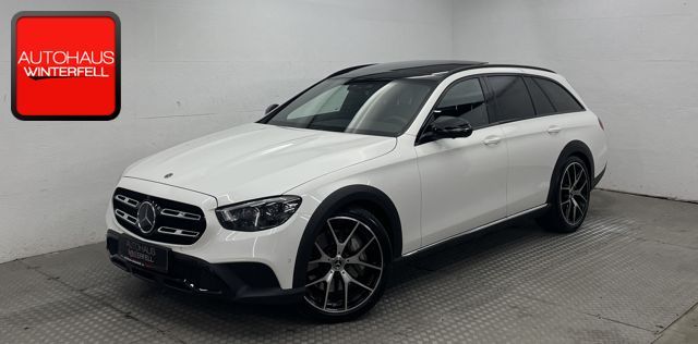 Mercedes-Benz E trieda Sedan