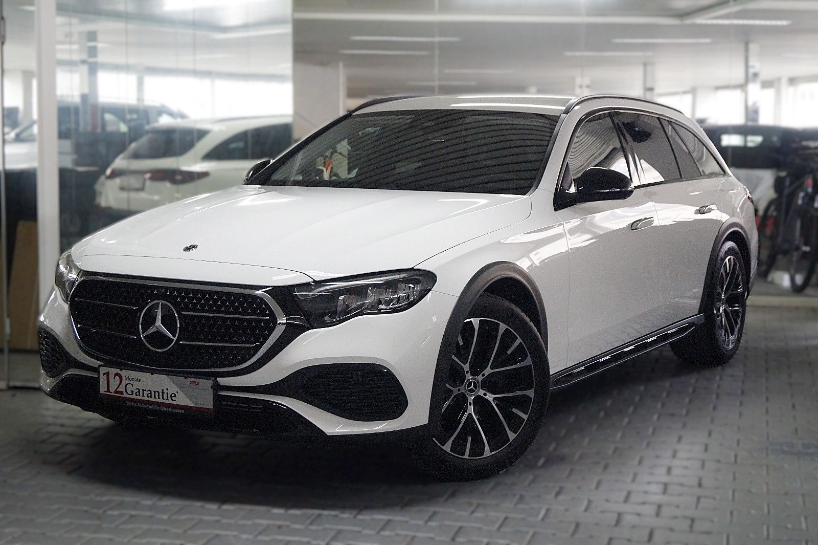 Mercedes-Benz E trieda Sedan